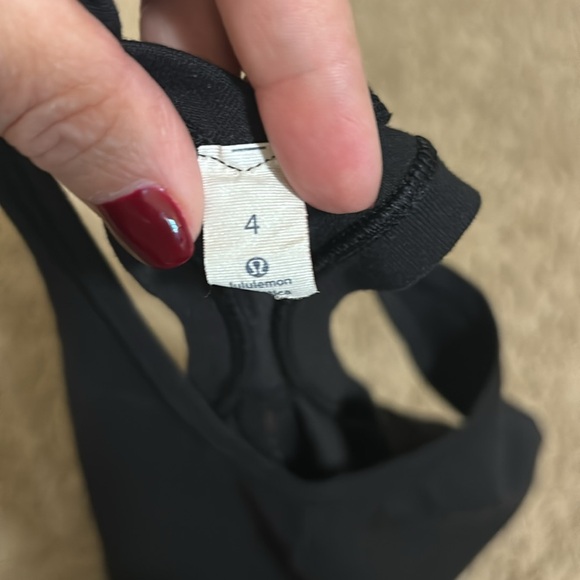 Lululemon - Picture 4 of 4